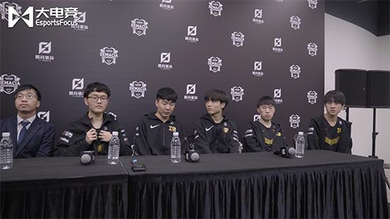 S15世界赛KT战队强势击败TES取得胜利